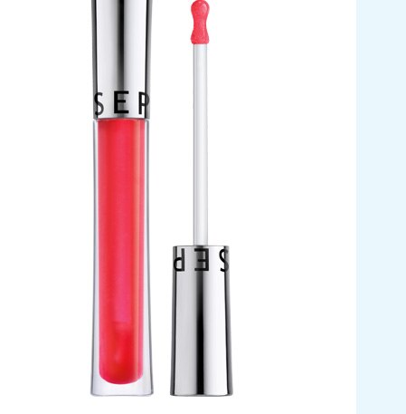 Bien inspiréCelui à qui ce gloss a tout piqué (ou presque), c’est le vernis à ongles gel….  Même brillance bombée, même texture légère, même effet haut en couleurs ; mais lui, c’est sur les lèvres qu’il aime parader !          Ultra Shine Lip Gel         10,95 €  / 3,4 g  